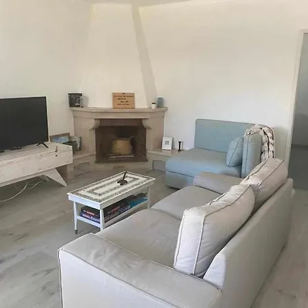 Com Piscina E Jardim Privado Altura